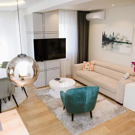Lusso Apartman 苏博蒂察 外观 照片