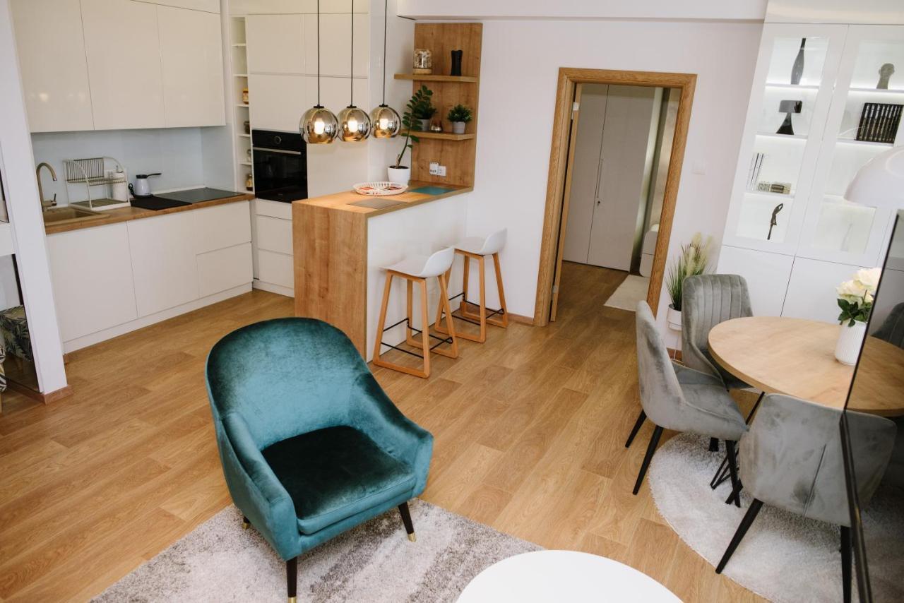 Lusso Apartman 苏博蒂察 外观 照片