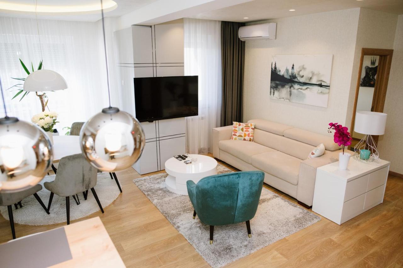 Lusso Apartman 苏博蒂察 外观 照片