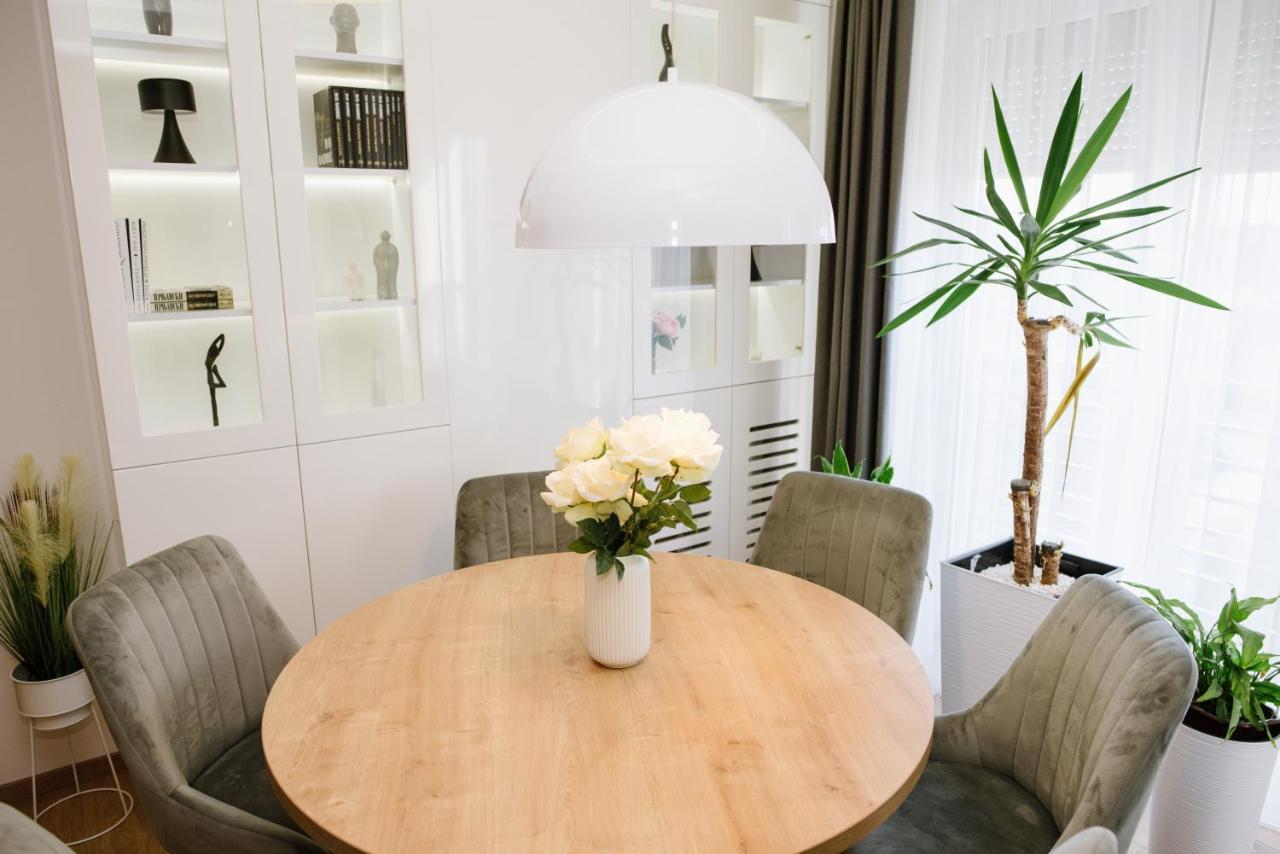 Lusso Apartman 苏博蒂察 外观 照片