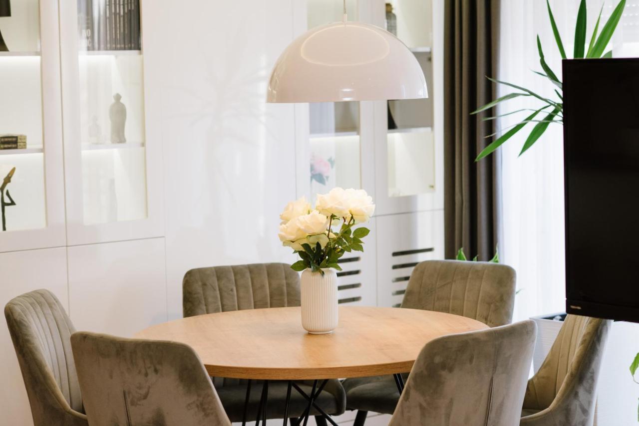Lusso Apartman 苏博蒂察 外观 照片