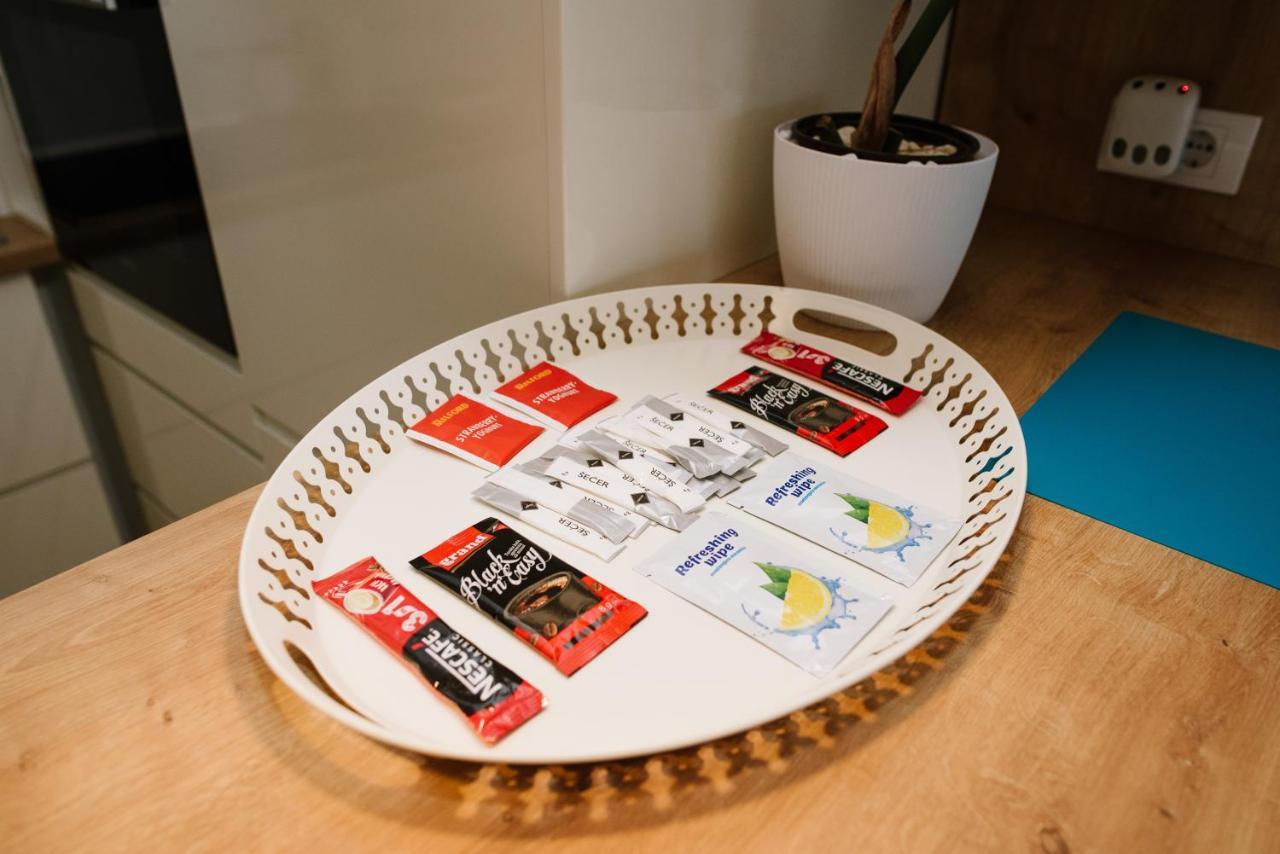 Lusso Apartman 苏博蒂察 外观 照片